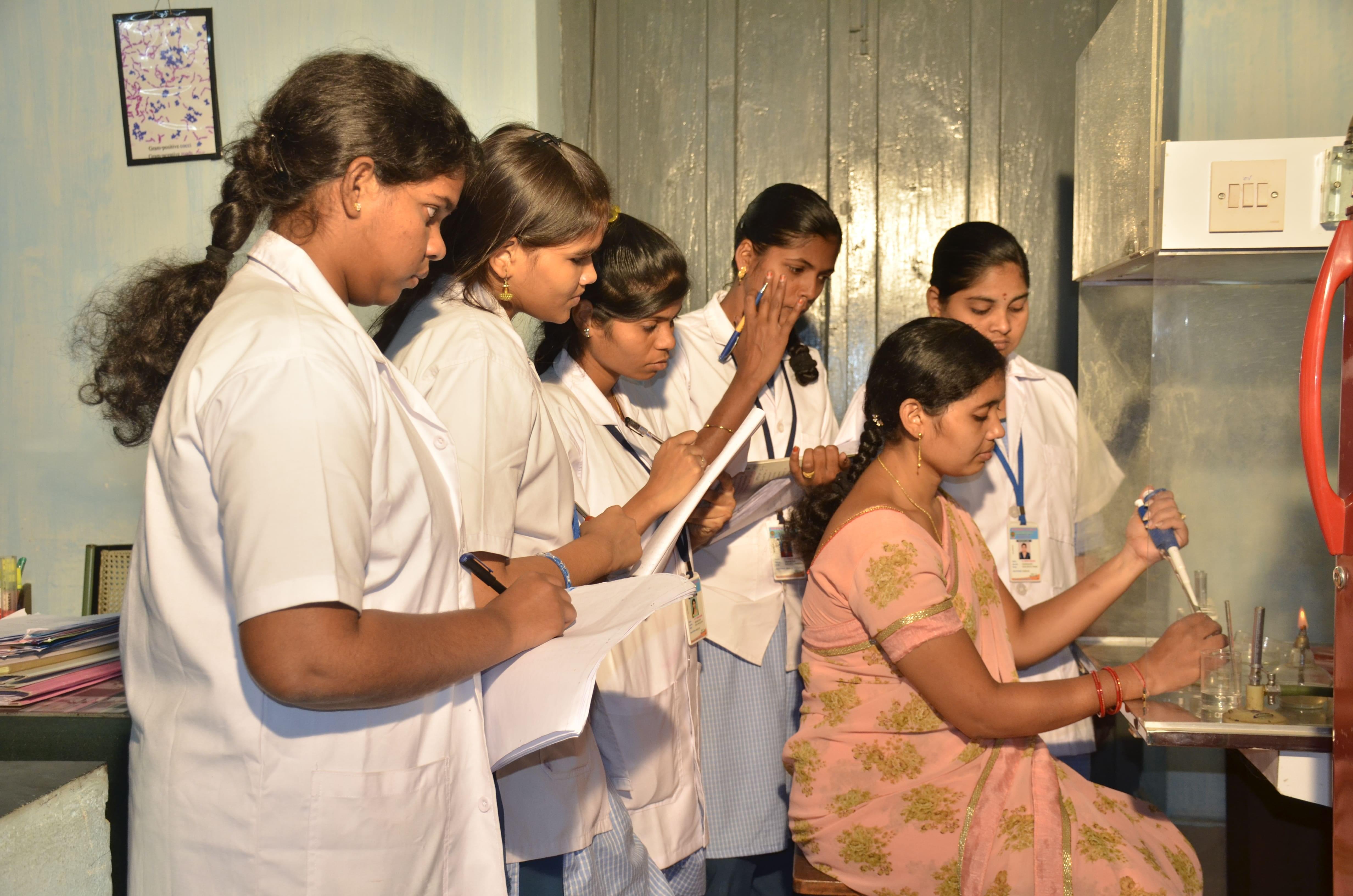 Government College (Autonomous) Rajahmundhry Laboratories photo 15